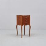 1319 6301 CHEST OF DRAWERS